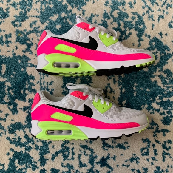 nike air max pink and black